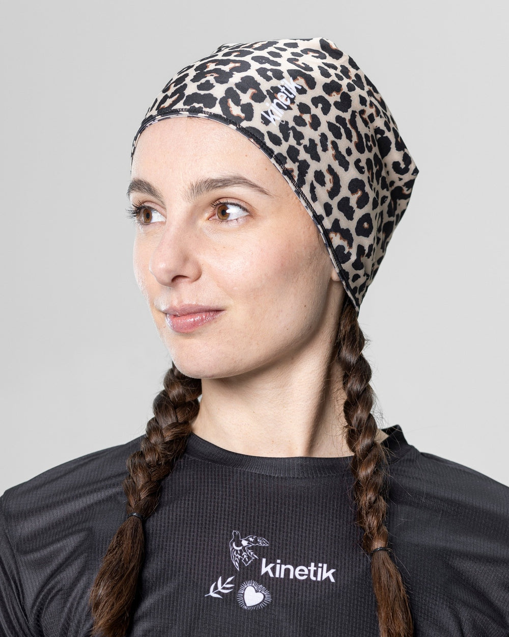 BONNET REVERSIBLE -KONVERT LEOPARD - Bonnets trail-running - 1 - kinetik-adrenalink