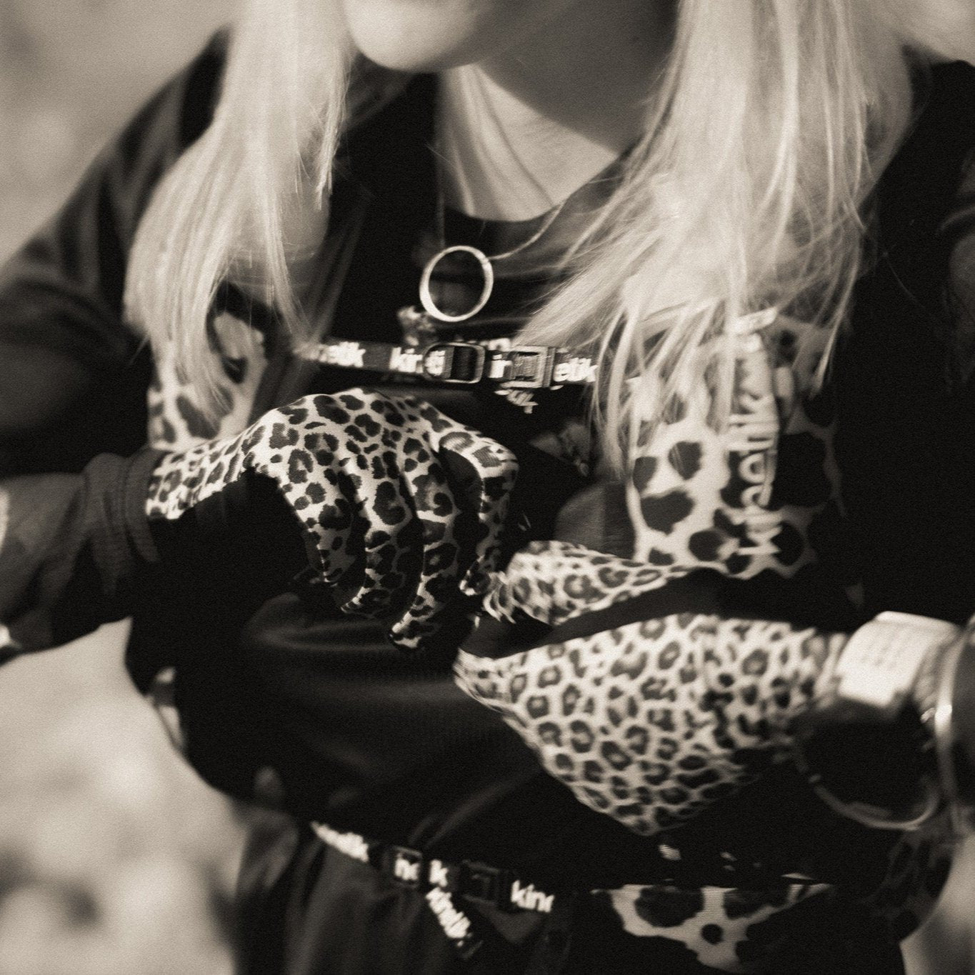 GLOVES LEOPARD