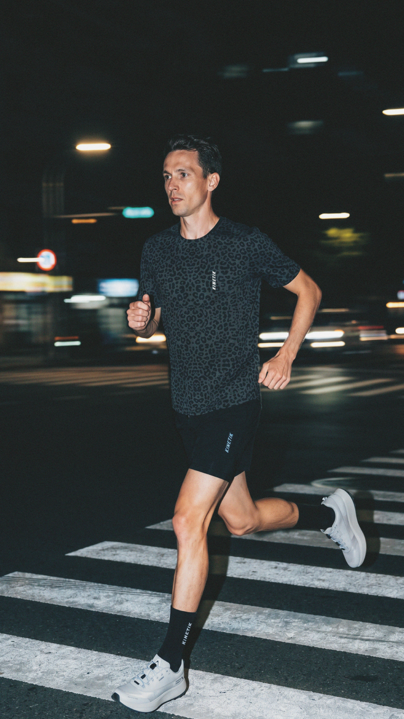MAVRIK MEN LEOPARD BLACK COFFEE - Maillots trail-running - 2 - kinetik-adrenalink
