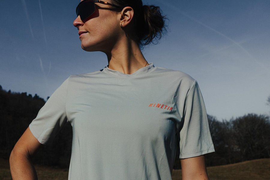 VEKTRA WOMEN GREY - Maillots trail-running - 2 - kinetik-adrenalink