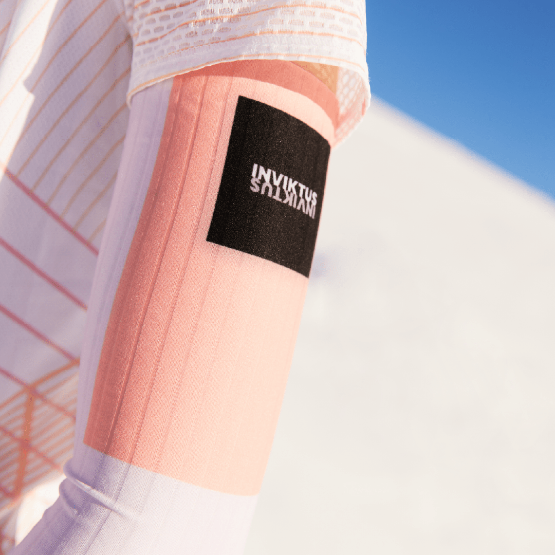 ARMWARMERS INVIKTUS BLUSH - Manchettes trail-running - 5 - kinetik-adrenalink