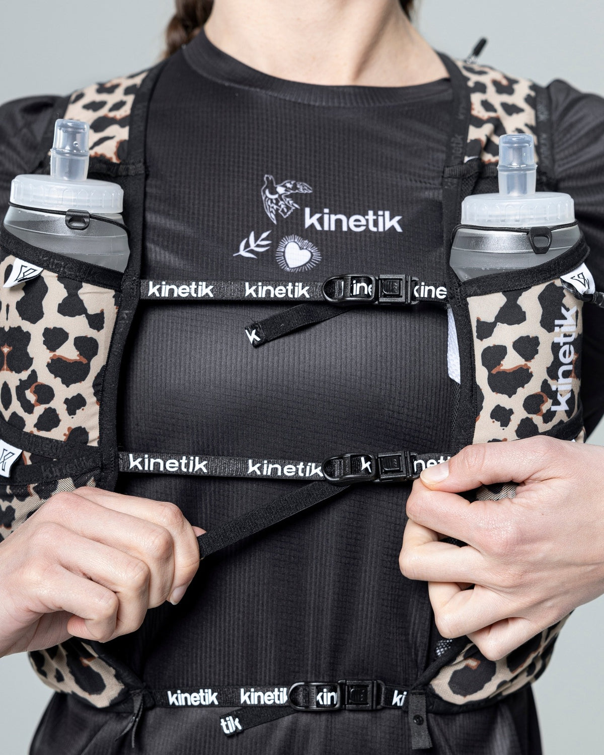 SAC RK12 LEOPARD - Sacs Hydratation trail-running - 2 - kinetik-adrenalink