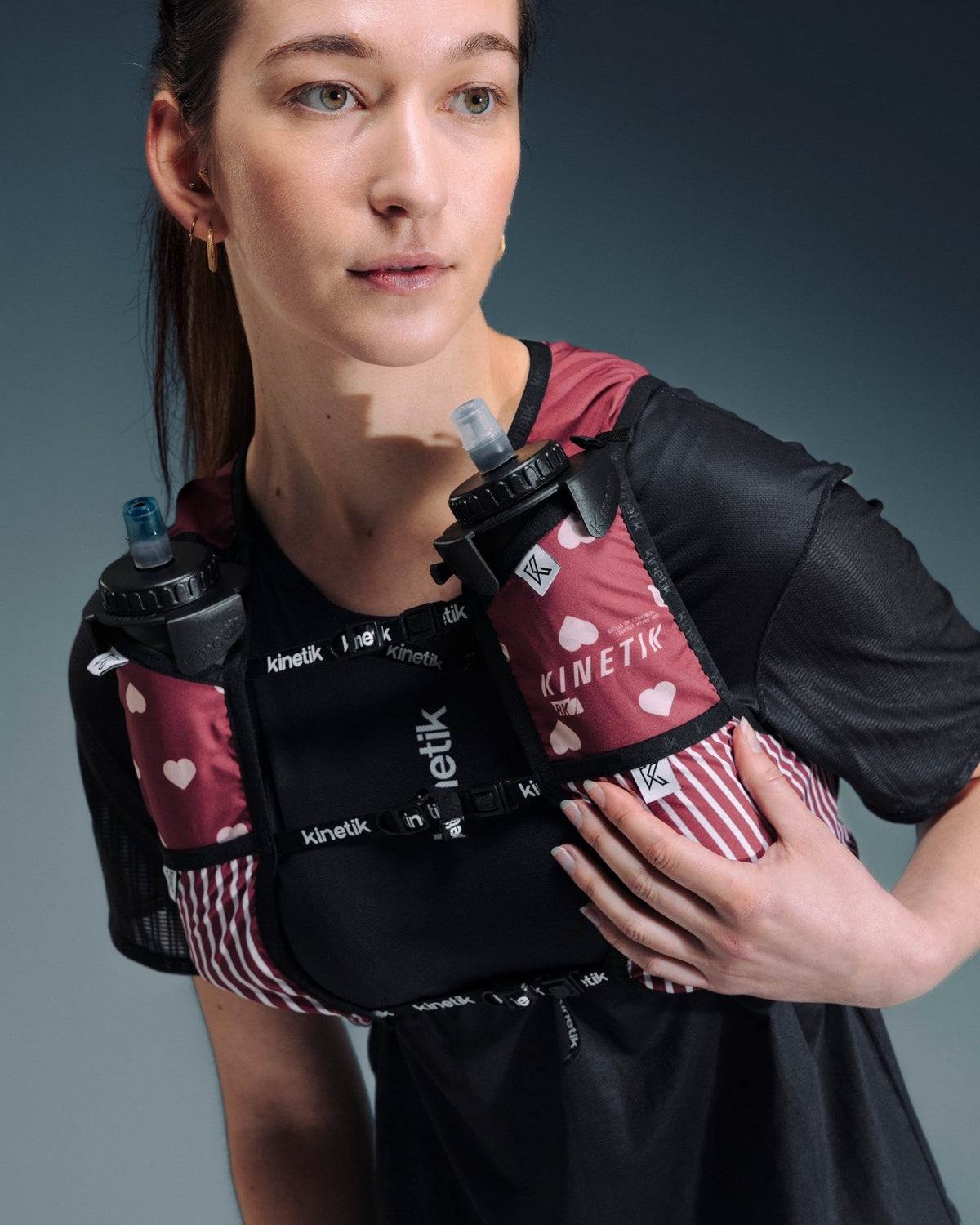 SAC RK7 HEARTRUNNEUSE CHERRY - Sacs Hydratation trail-running - 2 - kinetik-adrenalink