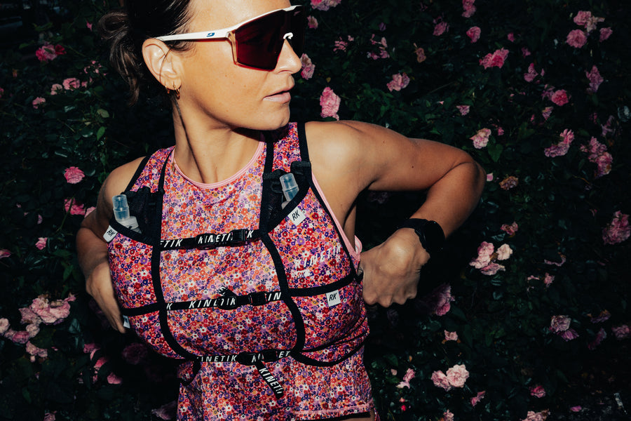 SAC RK3 FLORAL CHERRY - Sacs Hydratation trail-running - 2 - kinetik-adrenalink