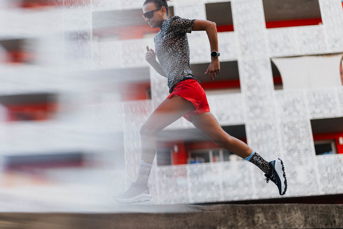 AEROK 5 WOMEN RACING RED - Shorts trail-running - 8 - kinetik-adrenalink