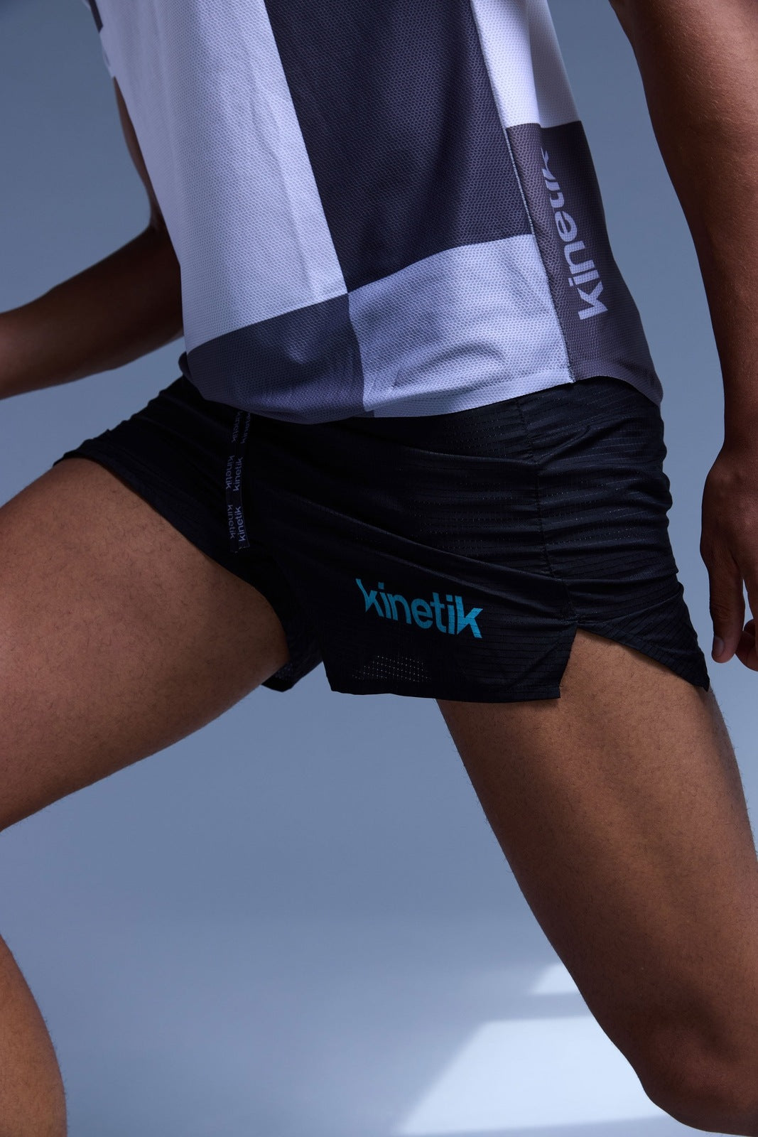AEROK 6 BLACK BEAUTY - Shorts trail-running - 2 - kinetik-adrenalink