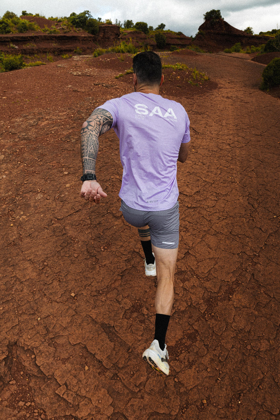 AEROK MEN SAA GREY - Pantalones cortos de trail running - 2 - kinetik