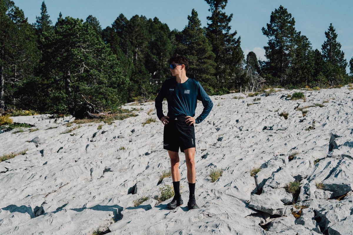 Shorts-trail-running-KAIRN-7-DARKEST-kinetik