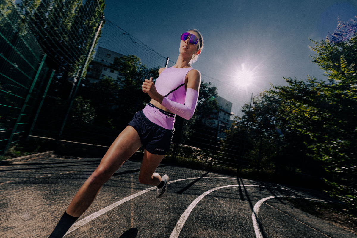 WOMEN_PINK_GLO_TRAIL_RUNNING_KINETIK_1