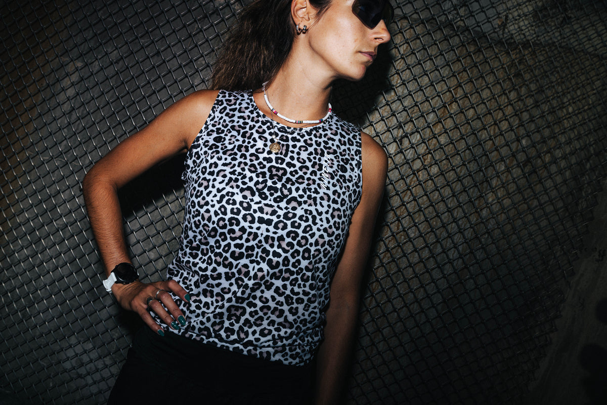 MAVRIK SLEEVELESS