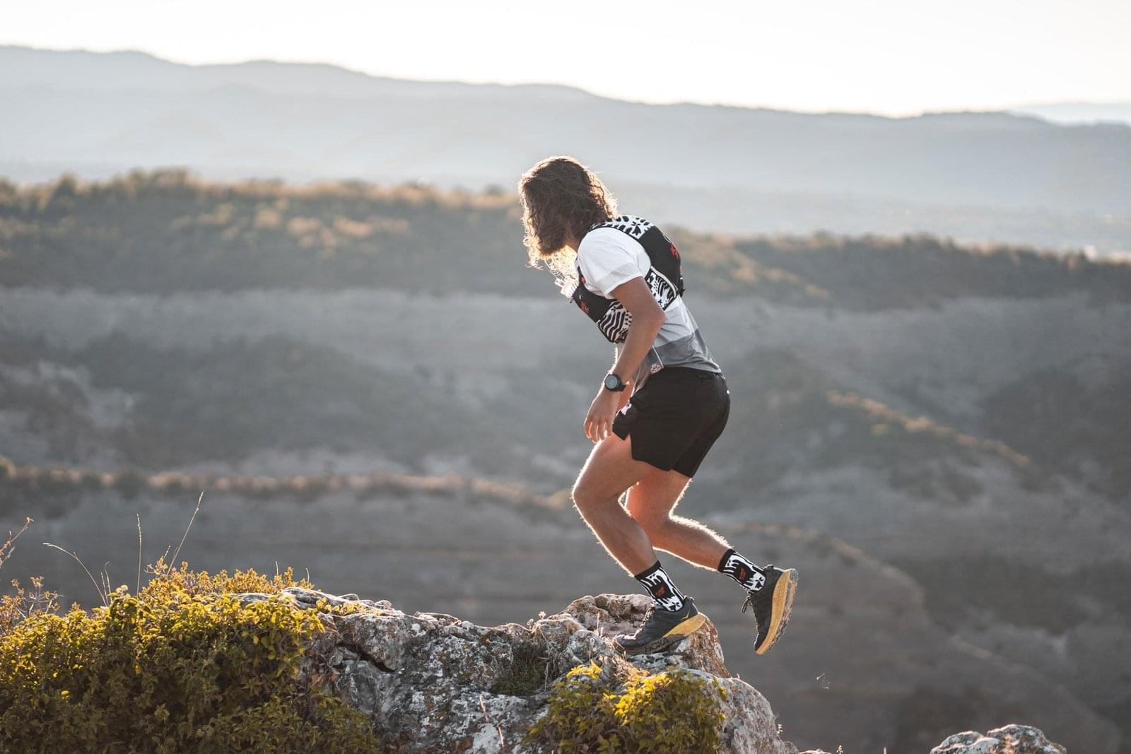 Chaussettes trail hautes – kinetik-adrenalink